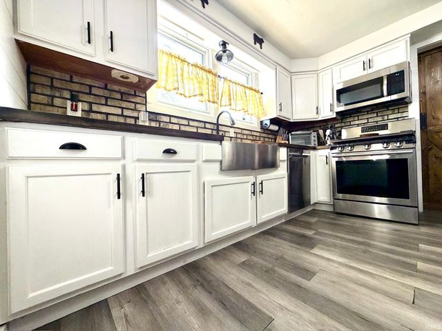 311 N Madison Street, Bedford, IN 47421