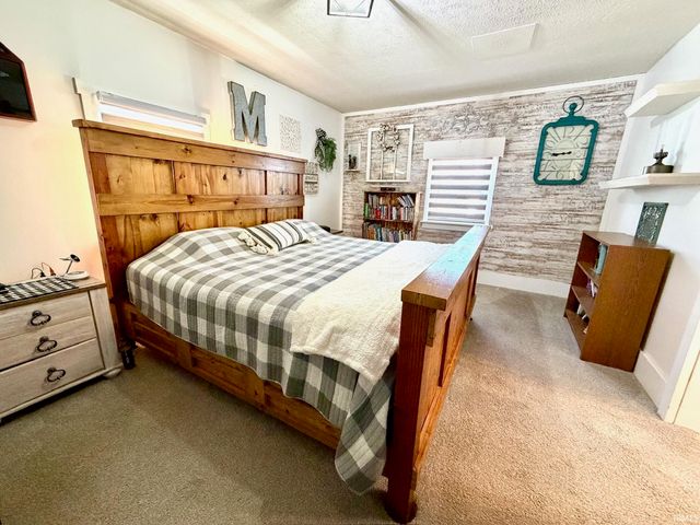 311 N Madison Street, Bedford, IN 47421