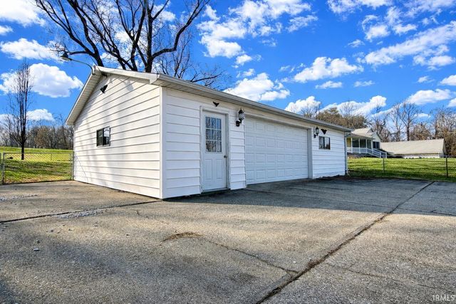 311 N Madison Street, Bedford, IN 47421