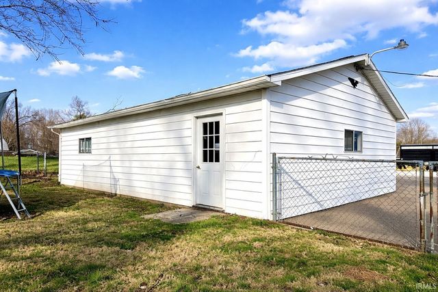 311 N Madison Street, Bedford, IN 47421