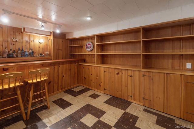 1762 Broadway, New Hyde Park, NY 11040