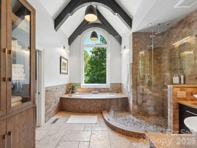 5500 Hardison Road, Charlotte, NC 28226