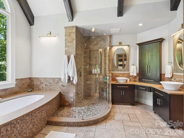 5500 Hardison Road, Charlotte, NC 28226