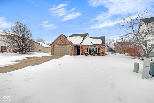 6318 Pickwick Court, Zionsville, IN 46077