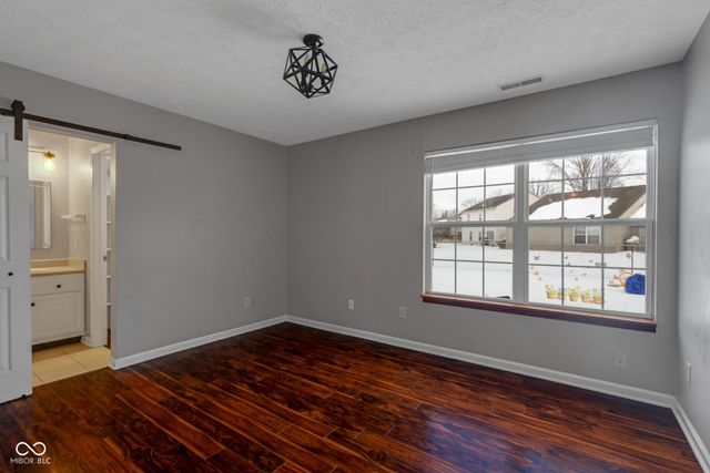 6318 Pickwick Court, Zionsville, IN 46077