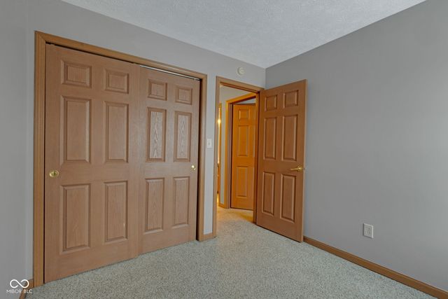 6318 Pickwick Court, Zionsville, IN 46077