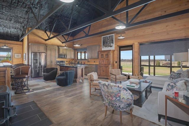 12621 EQUESTRIAN Trail, Amarillo, TX 79118