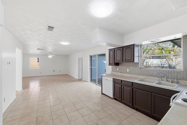 807 Havenwood Drive, Dallas, TX 75232