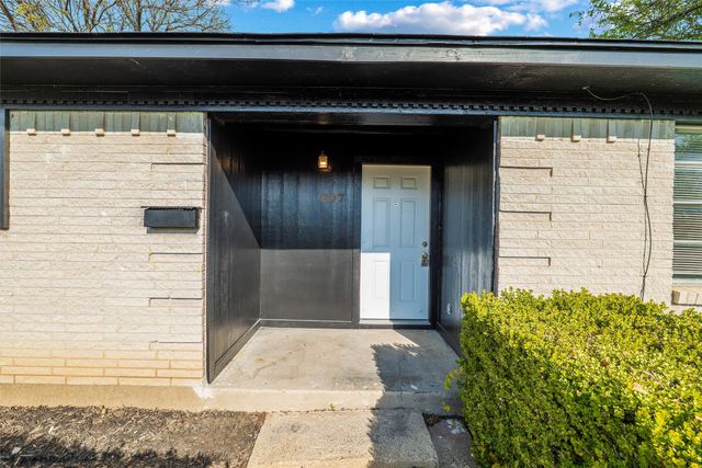 807 Havenwood Drive, Dallas, TX 75232