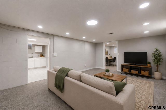 1820 Brower Road, Lincoln, NE 68502