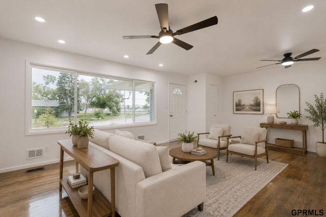 1820 Brower Road, Lincoln, NE 68502