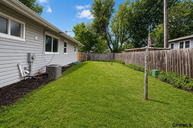 1820 Brower Road, Lincoln, NE 68502