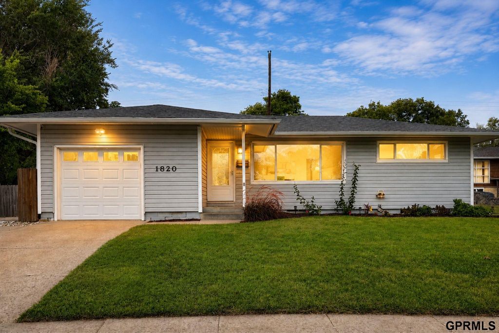 1820 Brower Road, Lincoln, NE 68502