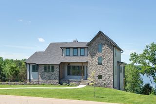 947 Fanning Bend Dr, Winchester, TN 37398