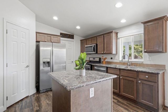 1255 Sumner Avenue, El Cajon, CA 92021