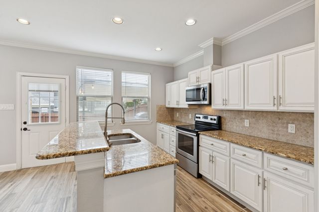 3711 Venice Drive, Irving, TX 75038
