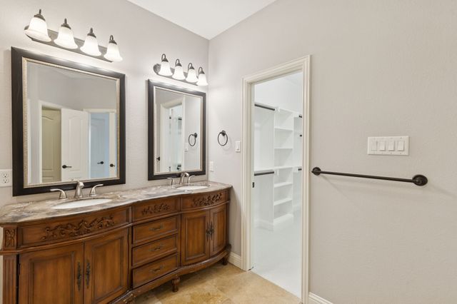 3711 Venice Drive, Irving, TX 75038