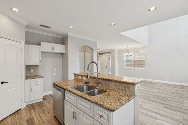 3711 Venice Drive, Irving, TX 75038