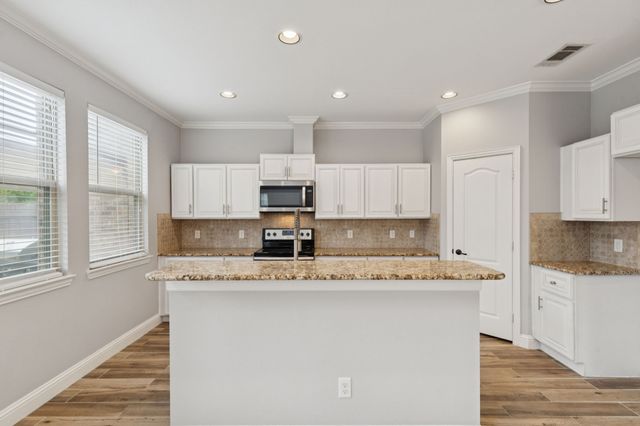 3711 Venice Drive, Irving, TX 75038