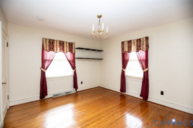 4996 Farmville Rd, Farmville, VA 23901