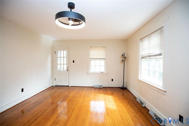 4996 Farmville Rd, Farmville, VA 23901