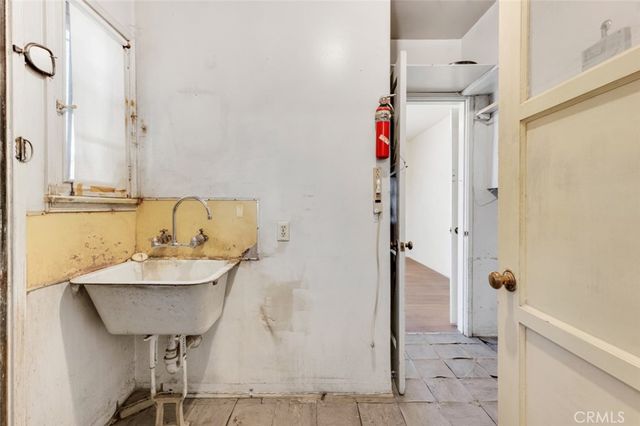 14047 Herron Street, Sylmar, CA 91342