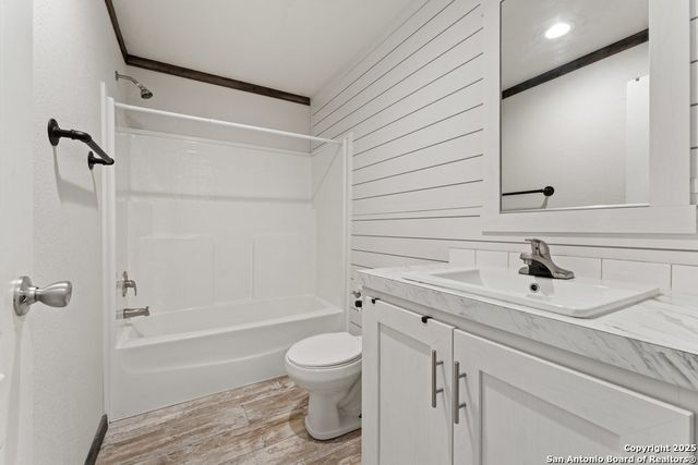 306 Wren Cir, Spring Branch, TX 78070