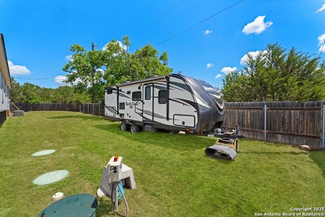 306 Wren Cir, Spring Branch, TX 78070