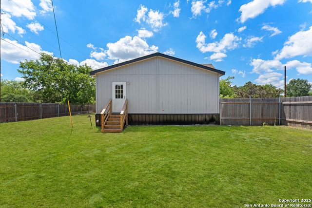 306 Wren Cir, Spring Branch, TX 78070