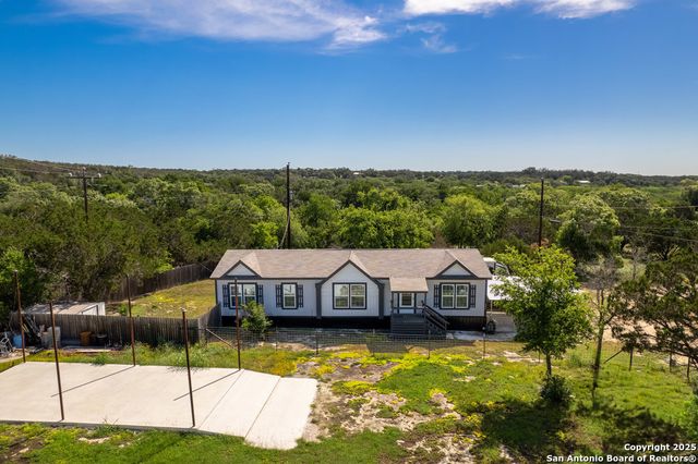 306 Wren Cir, Spring Branch, TX 78070