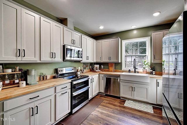 216 3rd Street, Erwin, TN 37650