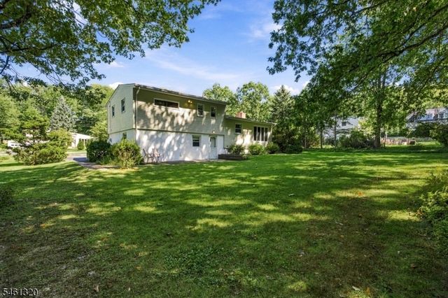 87 Orion Rd, Berkeley Heights Twp., NJ 07922