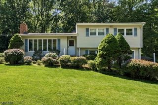 87 Orion Rd, Berkeley Heights Twp., NJ 07922