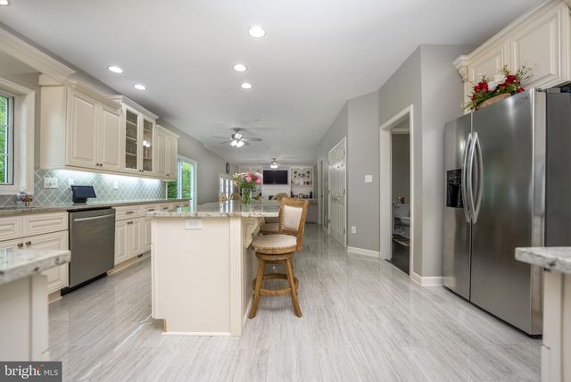 2384 CASTLEGREEN DRIVE, Greencastle, PA 17225