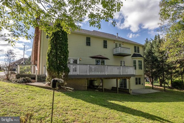 2384 CASTLEGREEN DRIVE, Greencastle, PA 17225