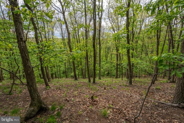 2384 CASTLEGREEN DRIVE, Greencastle, PA 17225