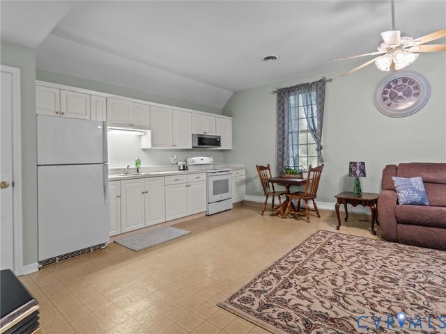 3420 Goodwyn Rd, Powhatan, VA 23139