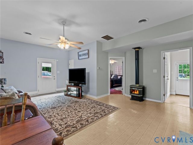 3420 Goodwyn Rd, Powhatan, VA 23139