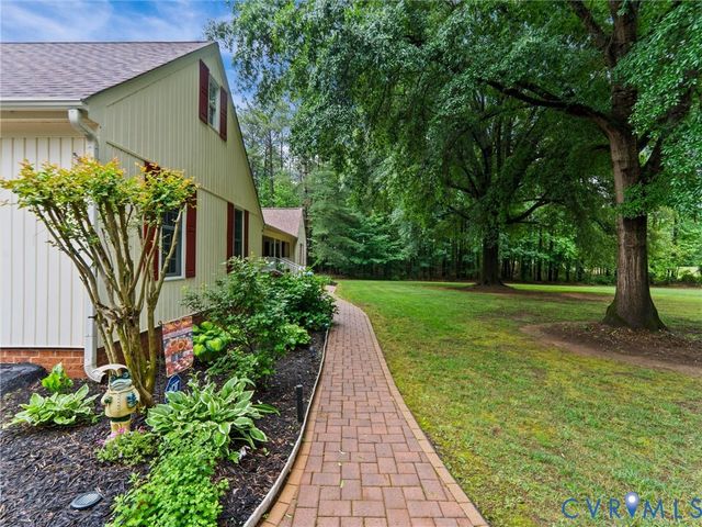 3420 Goodwyn Rd, Powhatan, VA 23139