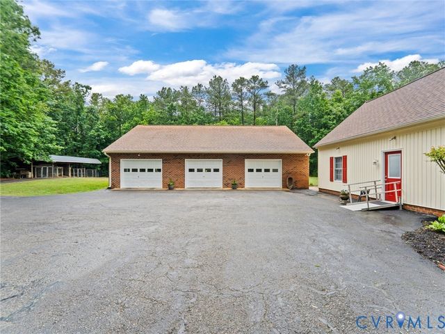 3420 Goodwyn Rd, Powhatan, VA 23139