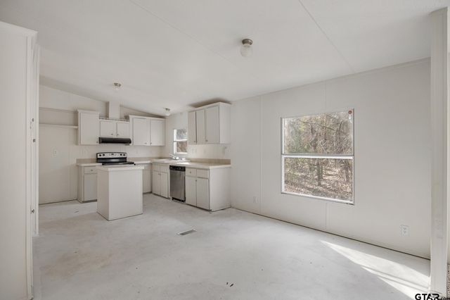 942 Balmorea Dr, Bullard, TX 75757