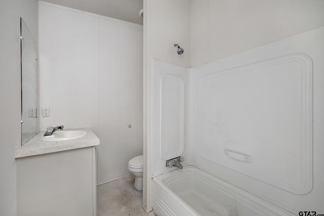 942 Balmorea Dr, Bullard, TX 75757