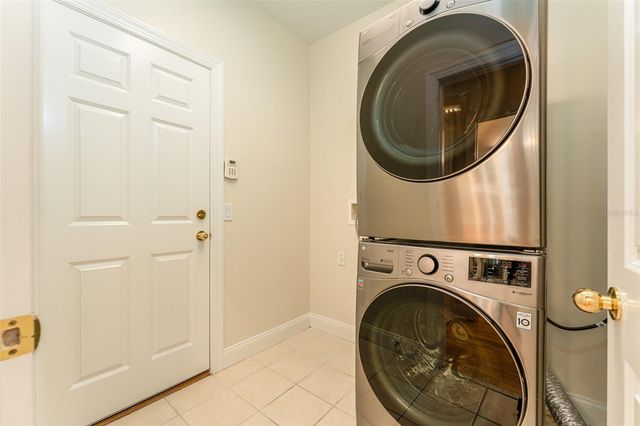 3415 HEARDS FERRY DRIVE, Tampa, FL 33618