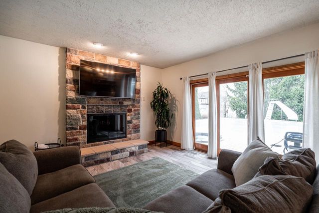 4824 Hampton COURT, Mount Pleasant, WI 53403