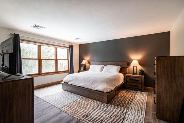 4824 Hampton COURT, Mount Pleasant, WI 53403