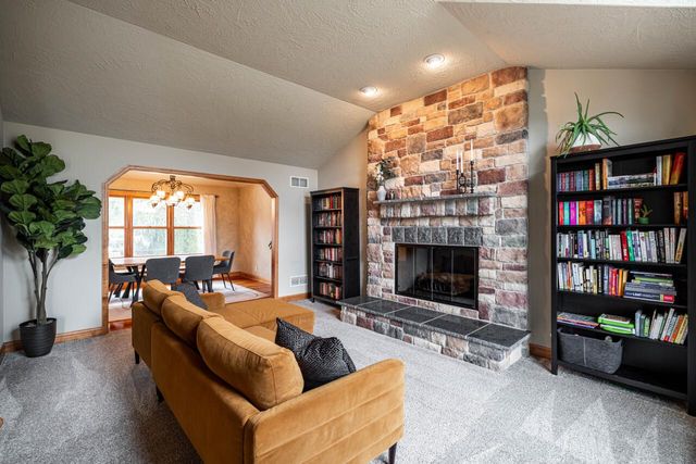 4824 Hampton COURT, Mount Pleasant, WI 53403