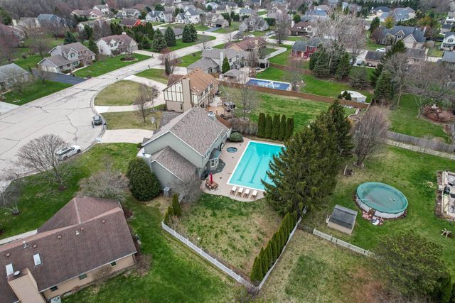4824 Hampton COURT, Mount Pleasant, WI 53403