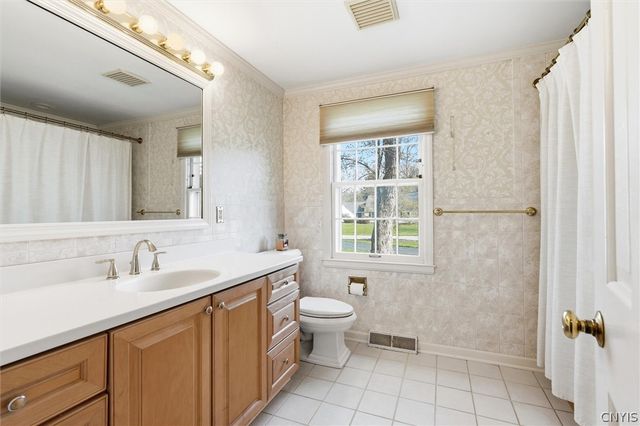 7026 Highfield Road, Dewitt, NY 13066
