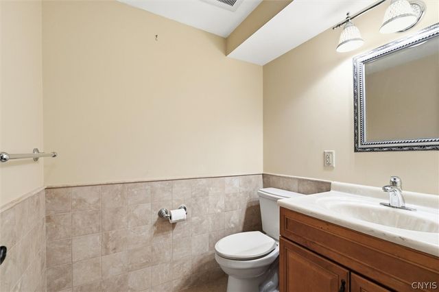 7026 Highfield Road, Dewitt, NY 13066