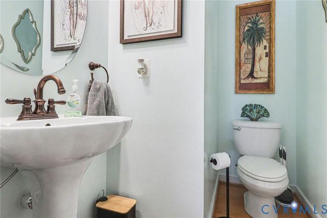 10273 Kestrel Dr, Ashland, VA 23005